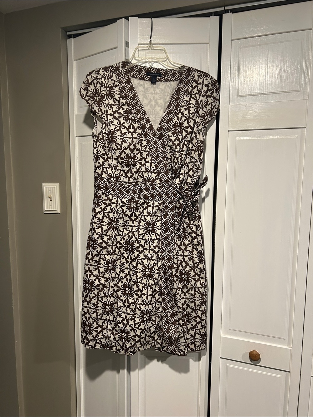 Tommy Hilfiger Brown and White Printed Wrap Midi Dress